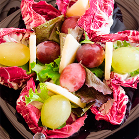 Ensalada de uvas y queso manchego artesano curado D.O.P. Las Terceras