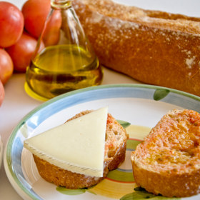 Pan con tomate y Queso manchego semicurado D.O.P. Las Terceras