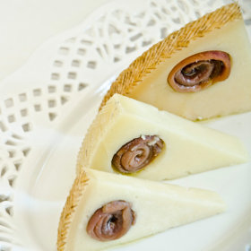 Cuñas de queso manchego semicurado D.O.P. Las Terceras con anchoas