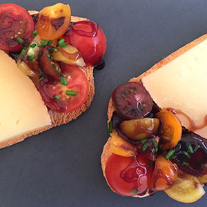 Tostadas de cucurucho con Queso Manchego Las Terceras
