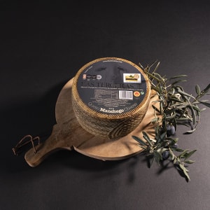 Queso manchego curado D.O.P. Las Terceras