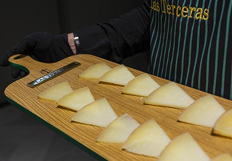 Manchego PDO cheese in Valencia