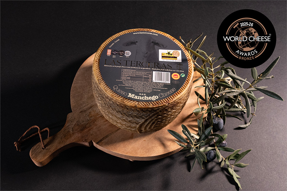 Medalla de bronce al queso manchego curado DOP en el World Cheese Awards 2025