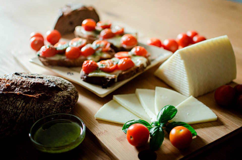 Queso manchego, cerveza y frutos secos