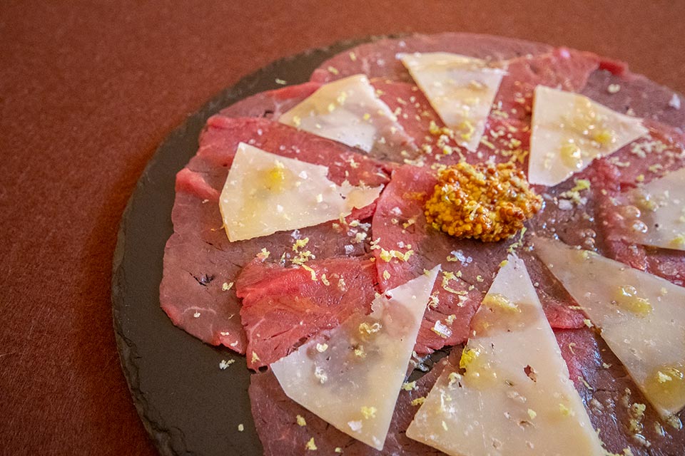 Carpaccio de ternera y queso manchego curado artesano