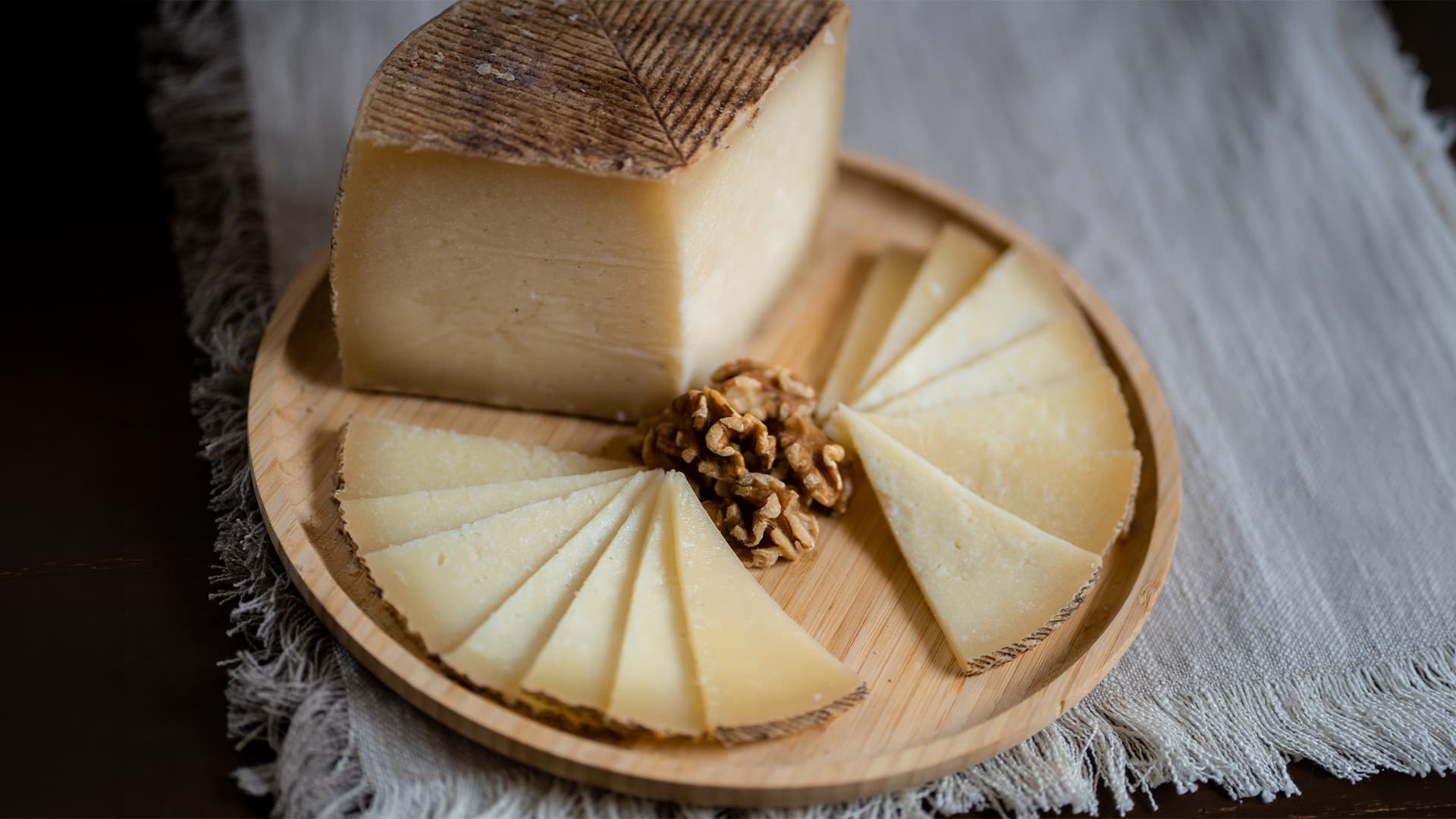 Queso manchego con nueces