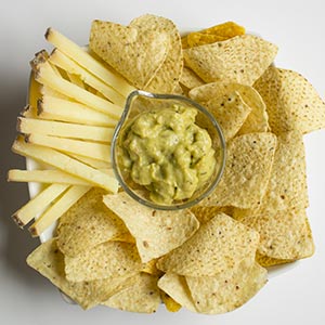 Las Terceras manchego cheese P.D.O. with nachos and guacamole