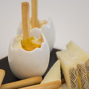 Queso Crema Las Terceras y yema curada