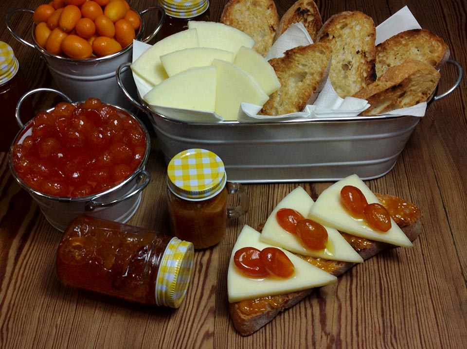 Perlas de kumquat en almíbar, con Queso Tierno El Becerril