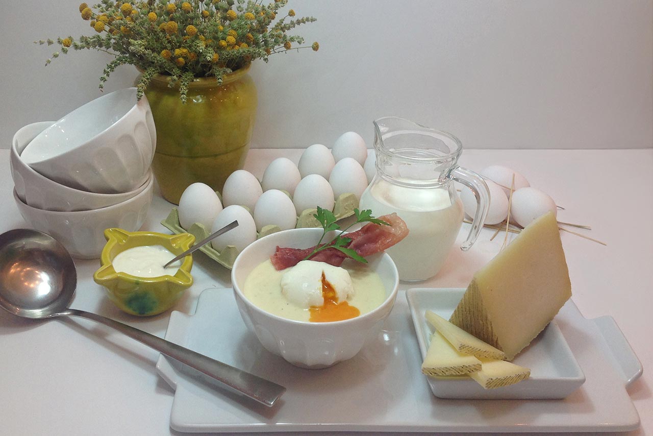 Puré de patata y queso manchego Las Terceras D.O.P. con huevos escalfados