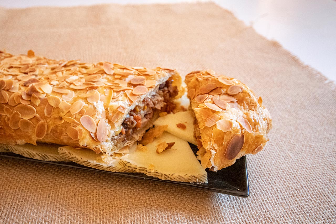 Strudel de lomo ibérico con castañas y queso manchego semicurado Artesano Las Terceras D.O.P.