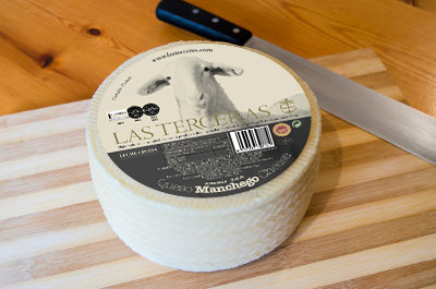 Como cortar nuestro queso manchego D.O.P.